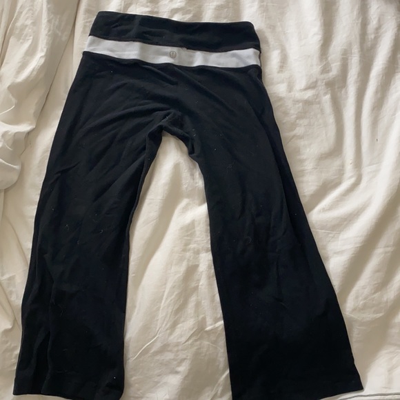 Lululemon yoga pants - Picture 2 of 4